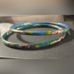 Vintage Cloisonné pair of bangle bracelets